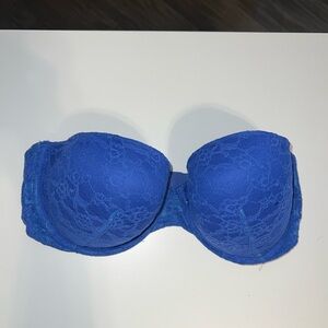 Victoria's Secret Blue Lace Strapless Bra